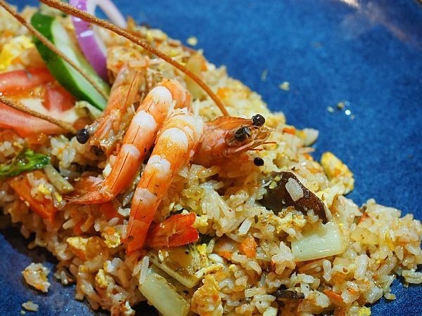 桃園中壢美食-食。光機  Food Machine-超溫馨的寵物友善餐廳，狗店長讓人流連忘返，餐點很好吃 (邀約) @民宿女王芽月-美食.旅遊.全台趴趴走