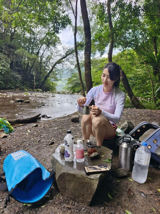 【桃園.中壢】帶貓貓去三峽雲森瀑布散步去+食光機餐廳。現做義式料理。內有超多大型狗狗。用餐中場休息可以與全部狗狗合影。可攜帶寵物但不能落地 - 南洋峇里女子SPA館