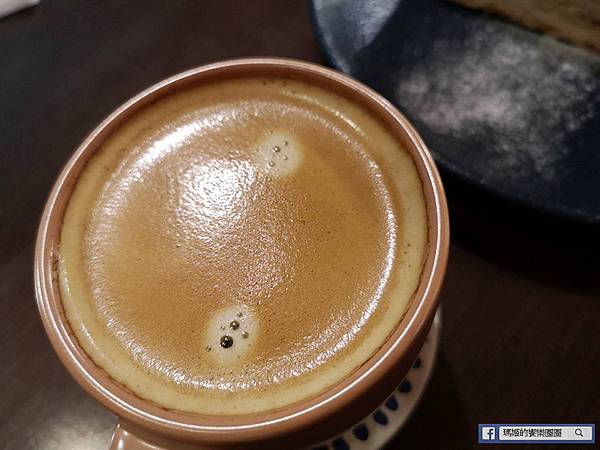 基隆咖啡廳金派甜點讓保險櫃變餐桌!復古老宅品千層,創意甜點與簡餐