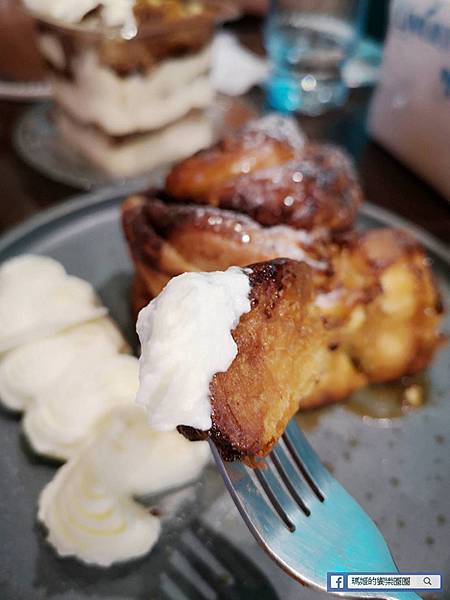 基隆咖啡廳金派甜點讓保險櫃變餐桌!復古老宅品千層,創意甜點與簡餐