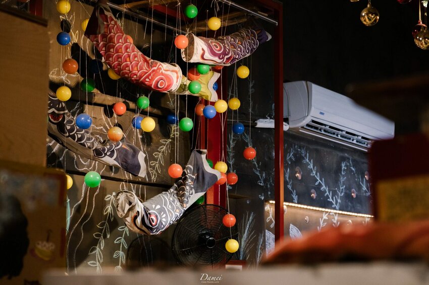 基隆仁愛｜金派甜點-空間裡藏滿了寶藏，一份浮誇千層捨不得完食 - 大妹吃太飽