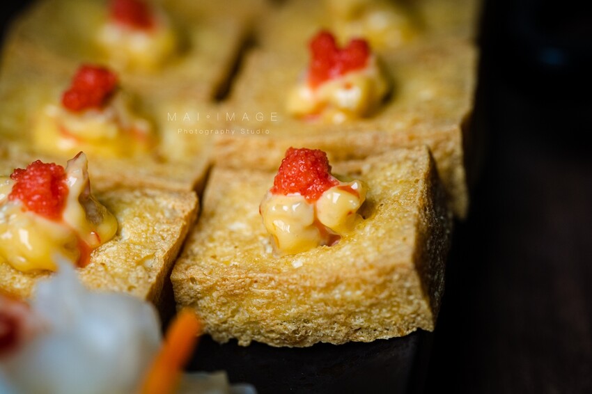 台北酒吧推薦|2023最新酒單!內行人才打得開的密室書櫃『Book ing bar東區』床前故事系列調酒值得一試。酒