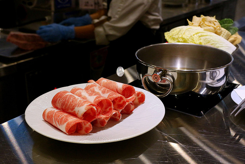 De loin/ Kate's FZ De loin/ Kate's FZ