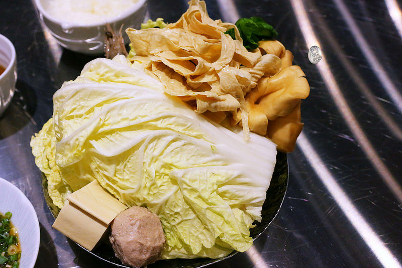 De loin/ Kate's FZ De loin/ Kate's FZ