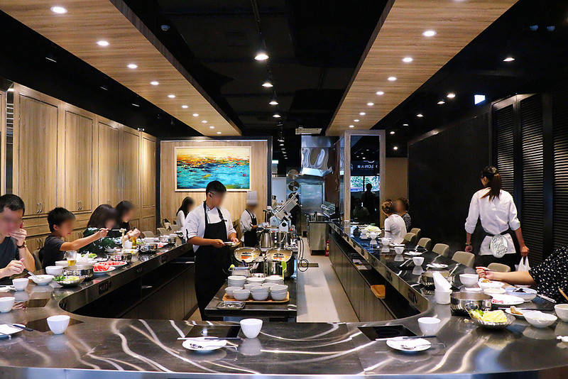 De loin/ Kate's FZ De loin/ Kate's FZ