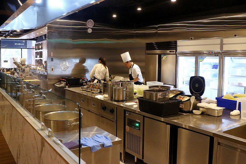 De loin/ Kate's FZ De loin/ Kate's FZ