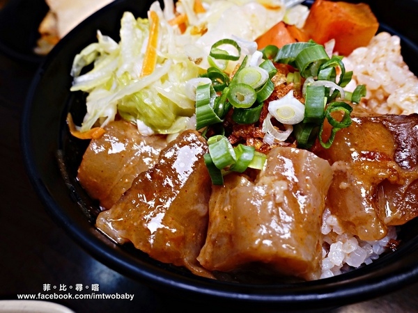 牛弁慶味噌牛肉專賣店:【捷運美食】牛弁慶 味噌牛肉專買店 隱藏在巷弄裡的平價美食 台日混血的特製拉麵 濃郁味噌+中式牛肉 顛覆您的味蕾!捷運大安站 牛弁慶味噌牛肉專賣店:【捷運美食】牛弁慶 味噌牛肉專買店 隱藏在巷弄裡的平價美食 台日混血的特製拉麵 濃郁味噌+中式牛肉 顛覆您的味蕾!捷運大安站