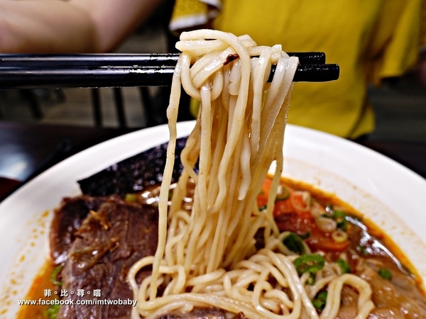 牛弁慶味噌牛肉專賣店:【捷運美食】牛弁慶 味噌牛肉專買店 隱藏在巷弄裡的平價美食 台日混血的特製拉麵 濃郁味噌+中式牛肉 顛覆您的味蕾!捷運大安站 牛弁慶味噌牛肉專賣店:【捷運美食】牛弁慶 味噌牛肉專買店 隱藏在巷弄裡的平價美食 台日混血的特製拉麵 濃郁味噌+中式牛肉 顛覆您的味蕾!捷運大安站