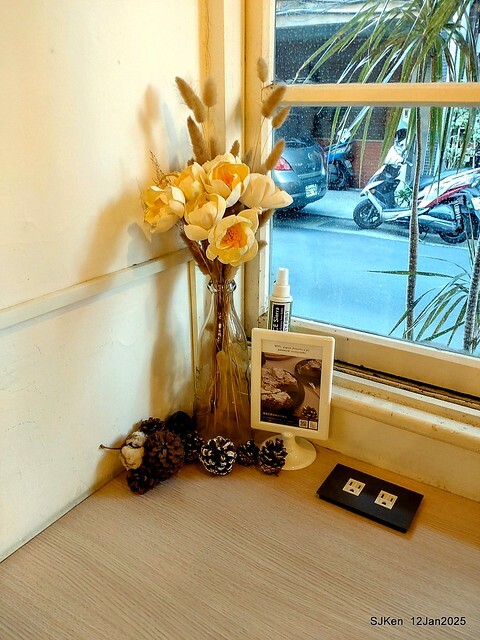 「給冷鴿手工甜點」(Desserts and coffee house), Taipei, Taiwan, SJKen , Jan 12, 2025. 「給冷鴿手工甜點」(Desserts and coffee house), Taipei, Taiwan, SJKen , Jan 12, 2025.