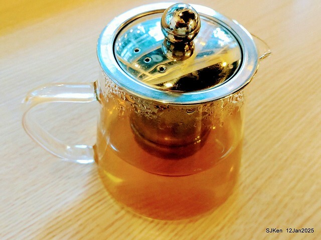 「給冷鴿手工甜點」(Desserts and coffee house), Taipei, Taiwan, SJKen , Jan 12, 2025. 「給冷鴿手工甜點」(Desserts and coffee house), Taipei, Taiwan, SJKen , Jan 12, 2025.