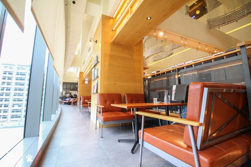 喧囂城市中的靜謐一隅,來自日本的和風洋食,甜點、美食、書香、美景一次擁有!Wired Tokyo信義店 @J&A的旅行