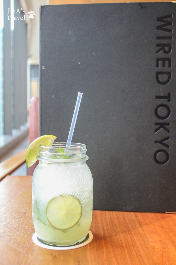 喧囂城市中的靜謐一隅,來自日本的和風洋食,甜點、美食、書香、美景一次擁有!Wired Tokyo信義店 @J&A的旅行