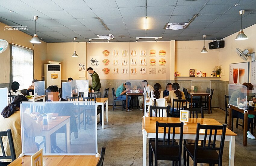 台中版丹丹漢堡就在這!超高人氣早午餐,超澎湃浮誇龍舟麵線、莓好可頌只有在豐原店才吃的到唷!!