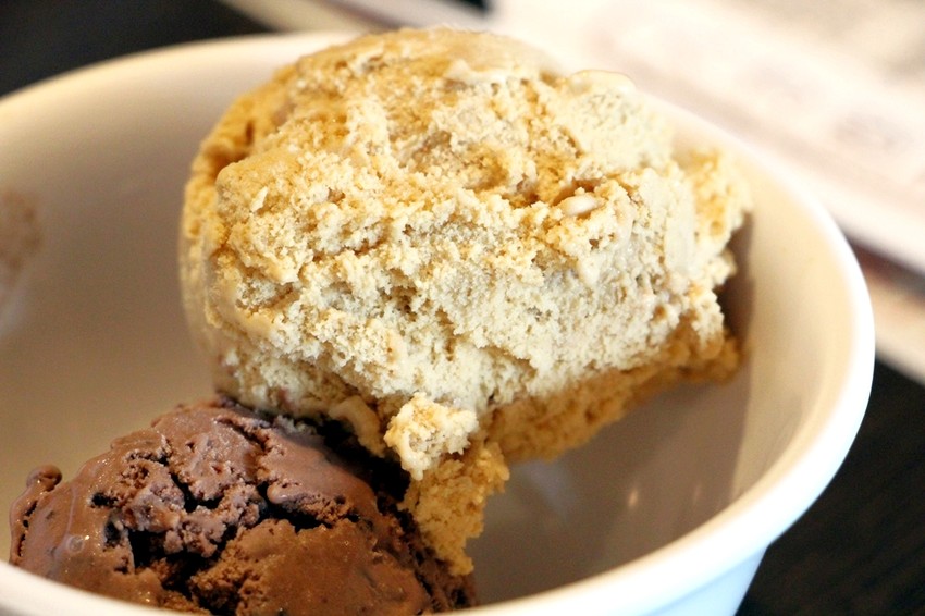 台中西屯,八方悅精緻鍋物,主打將軍綜合海陸鍋~整艘船的海鮮搭肉盤,500元還有找!也有蔬食鍋哦.... - 微笑Joe幸運