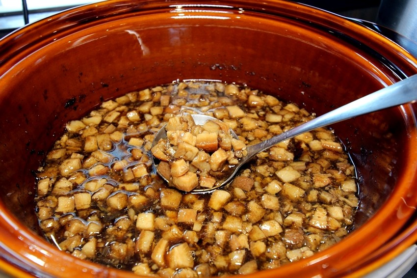 台中西屯,八方悅精緻鍋物,主打將軍綜合海陸鍋~整艘船的海鮮搭肉盤,500元還有找!也有蔬食鍋哦.... - 微笑Joe幸運