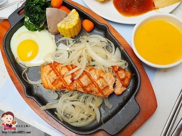 台北西門町美食-德立莊中庭餐廳-398元起Semi Buffet吃到飽,豬排不點就對不起自己 (邀約) @民宿女王芽月-美食.旅遊.全台趴趴走