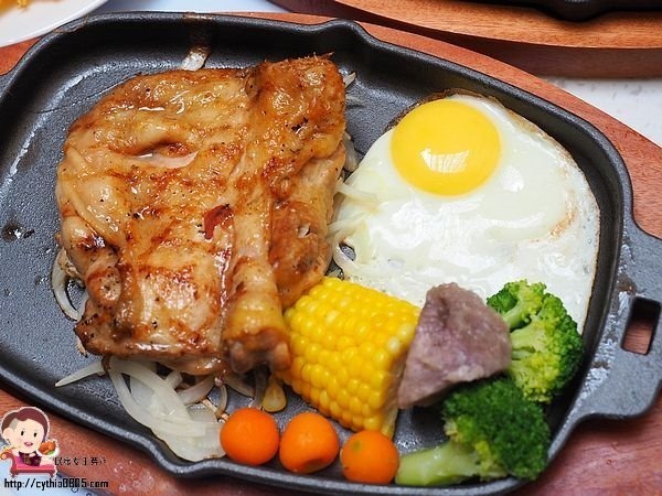 台北西門町美食-德立莊中庭餐廳-398元起Semi Buffet吃到飽,豬排不點就對不起自己 (邀約) @民宿女王芽月-美食.旅遊.全台趴趴走