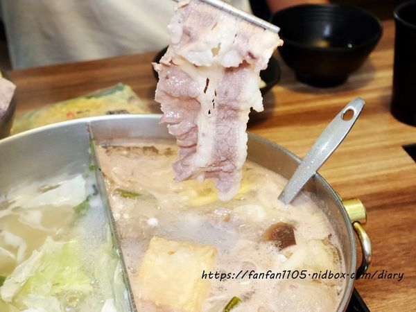 【中和火鍋】瀧厚鍋物-台北景平店 #50盎司重量級肉品 #99元和牛 #厚切肉品 #平價高級肉專售 (30).JPG