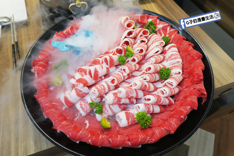 中和瀧厚鍋物.火鍋.50盎司.大胃王雙人套餐.美國安格斯霜降雪花牛.澳洲草飼低脂板腱牛