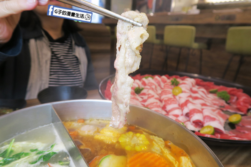 中和瀧厚鍋物.火鍋.50盎司.大胃王雙人套餐.美國安格斯霜降雪花牛.澳洲草飼低脂板腱牛