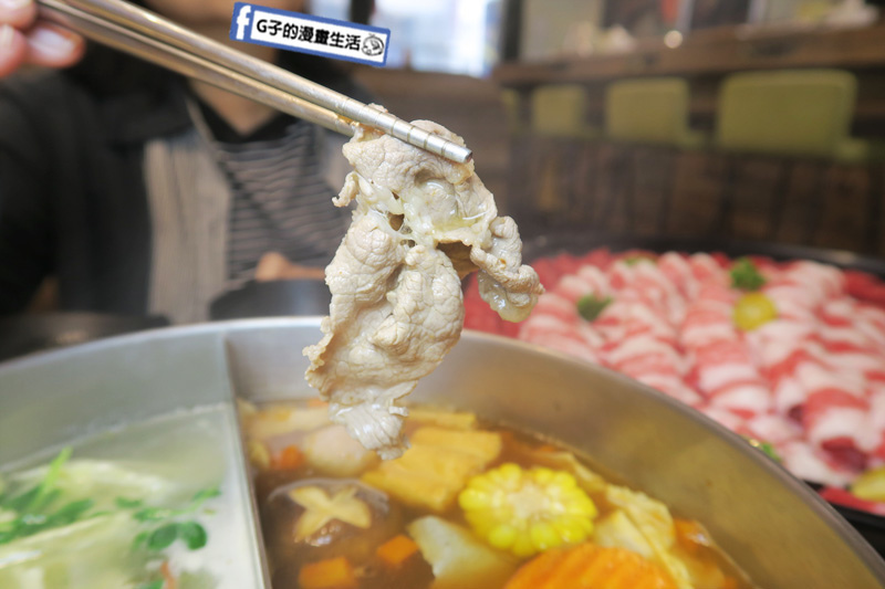 中和瀧厚鍋物.火鍋.50盎司.大胃王雙人套餐.美國安格斯霜降雪花牛.澳洲草飼低脂板腱牛