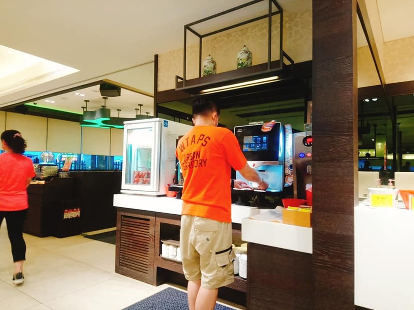 食記 宜蘭悅川酒店羅琳西餐廳 晚餐+早餐 烤鴨跟牛排是重點菜色阿