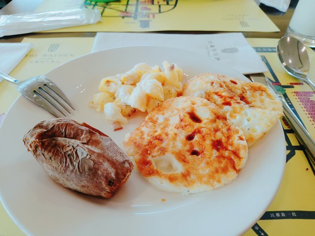 食記 宜蘭悅川酒店羅琳西餐廳 晚餐+早餐 烤鴨跟牛排是重點菜色阿