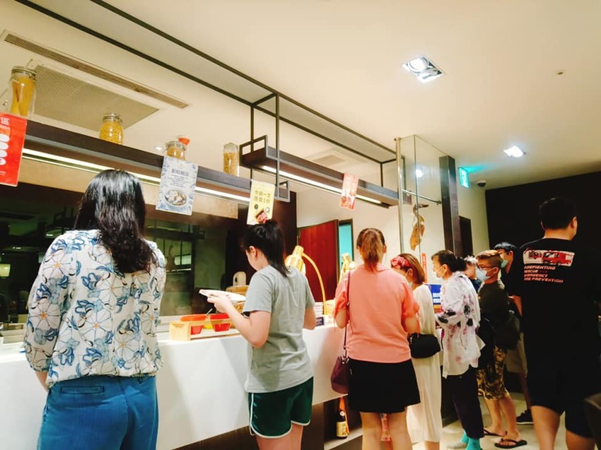 食記 宜蘭悅川酒店羅琳西餐廳 晚餐+早餐 烤鴨跟牛排是重點菜色阿