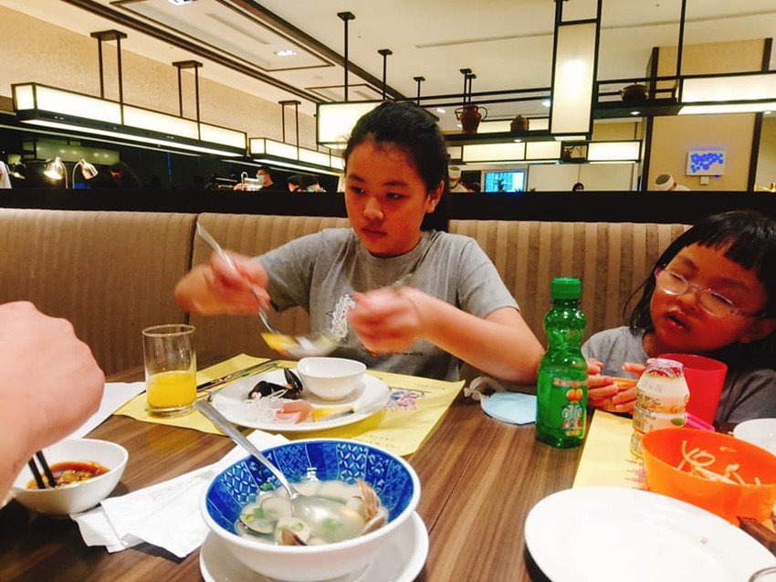 食記 宜蘭悅川酒店羅琳西餐廳 晚餐+早餐 烤鴨跟牛排是重點菜色阿