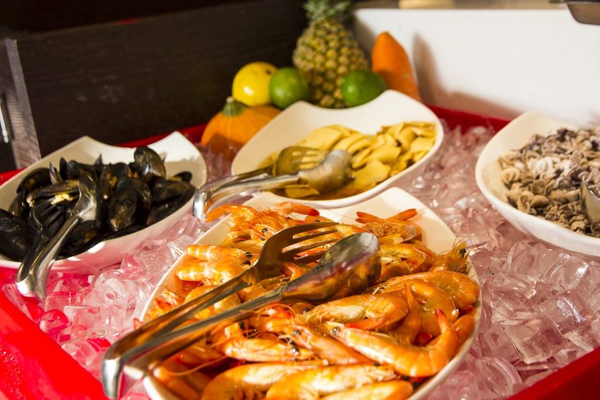 【宜蘭美食】宜蘭悅川酒店羅琳西餐廳～中西式料理百匯佳餚，友善親子餐廳，120公分以下兒童免費