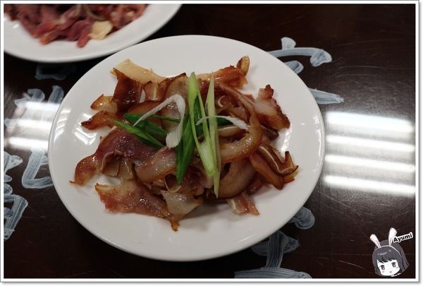 豐富旺極品魯肉飯：[食記]►台中豐原區◄豐富旺極品魯肉飯/魯肉飯/九層塔餛飩湯/泡椒皮蛋/煙燻豬頭皮/蔗香鴨賞/石花凍飲