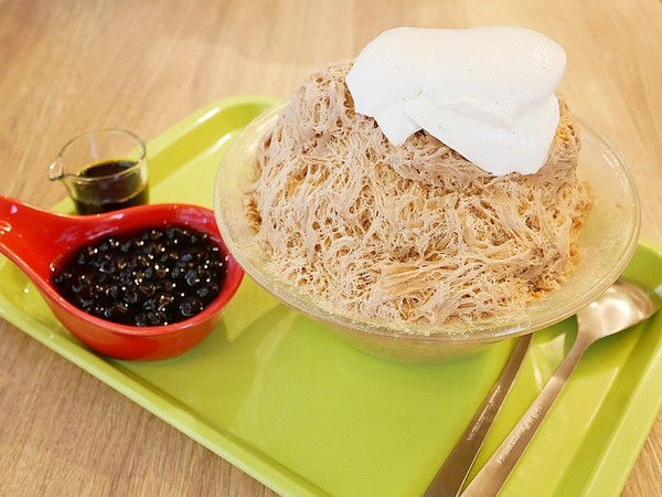 法雅faya Ice(逢甲店):法雅花園冰品甜點(逢甲店)-台中西屯下午茶 輕食、手工義式冰淇淋、甜點一應俱全 環境舒適且價格親民 輕鬆享受貴婦時光