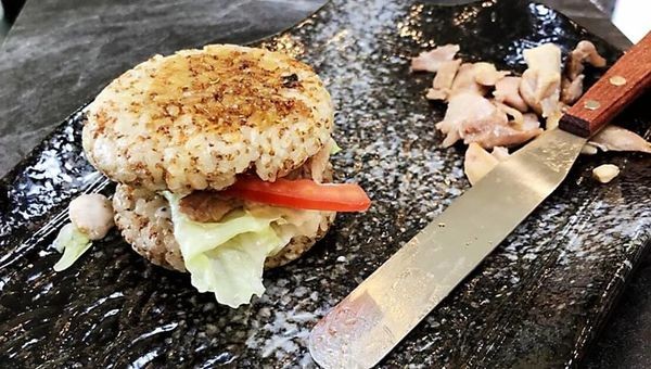 41882169_1950833341661137_3412260403235782656_n