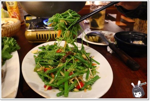 獵場中和店 原住民風味料理、音樂、串燒、海鮮：[食記]►新北中和區◄原住民風味料理、音樂、串燒、海鮮－獵場中和店、週五－週日晚上還有駐唱唷！！！