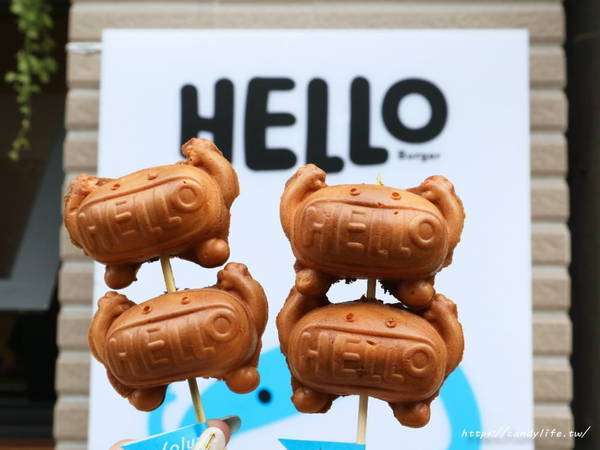 HELLO Burger:台中美食│HELLO Burger〃可愛漢堡堡搬新家,還有超可愛hello雞蛋糕新登場~
