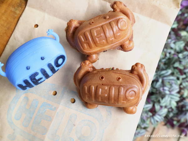 HELLO Burger:台中美食│HELLO Burger〃可愛漢堡堡搬新家,還有超可愛hello雞蛋糕新登場~