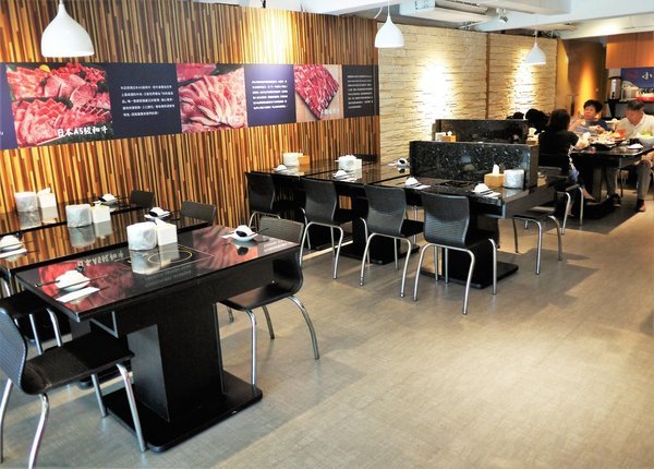 小鮮肉涮涮屋：【永春站火鍋推薦】小鮮肉涮涮屋 頂級肉品 / 海鮮 . 超狂超澎湃 