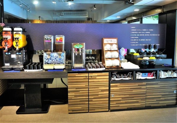 小鮮肉涮涮屋：【永春站火鍋推薦】小鮮肉涮涮屋 頂級肉品 / 海鮮 . 超狂超澎湃 