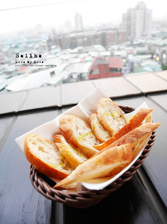 板橋一日遊餐廳美食推薦府中站附近ABV閣樓餐酒館景觀餐廳 (2)