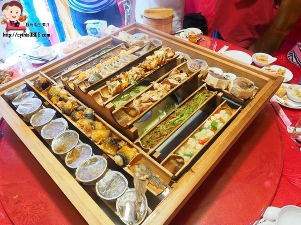 桃園中壢美食-龍岡蒸籠宴-在蒙古包裡吃蒸籠,平價大份量揪團來吃正流行 @民宿女王芽月-美食.旅遊.全台趴趴走