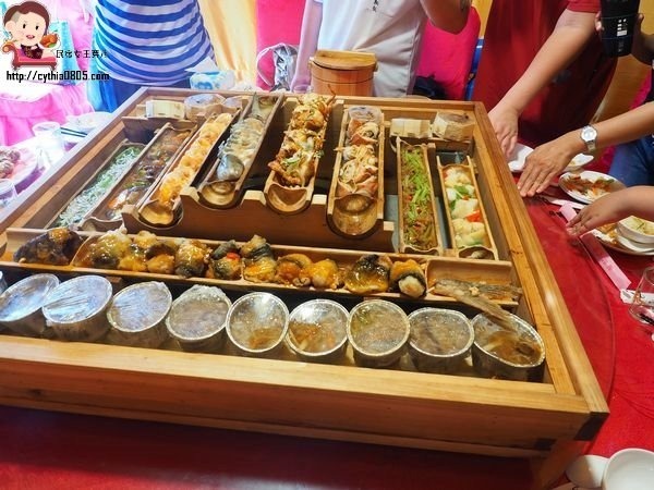 桃園中壢美食-龍岡蒸籠宴-在蒙古包裡吃蒸籠,平價大份量揪團來吃正流行 @民宿女王芽月-美食.旅遊.全台趴趴走