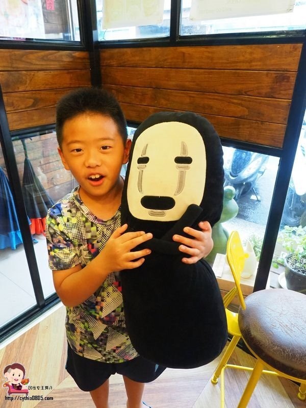 桃園蘆竹美食-樂。食光-小巧可愛龍貓的店，假日才能吃到甜甜的切片蛋糕 @民宿女王芽月-美食.旅遊.全台趴趴走