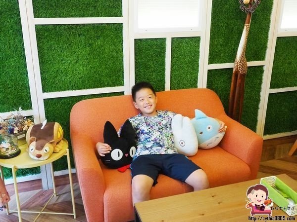 桃園蘆竹美食-樂。食光-小巧可愛龍貓的店，假日才能吃到甜甜的切片蛋糕 @民宿女王芽月-美食.旅遊.全台趴趴走