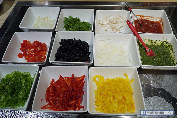 基隆美食【漾漾好時餐廳基隆店】基隆仁愛義式料理。基隆親子餐廳。基隆早午餐推薦。DIY披薩好玩又好吃