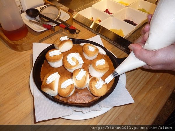 好時42-擠上奶油.JPG 好時42-擠上奶油.JPG