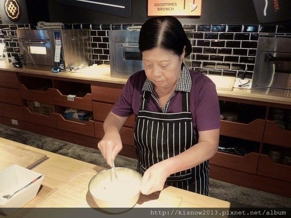 好時32-製作鬆餅.JPG 好時32-製作鬆餅.JPG