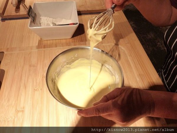 好時34-攪拌麵糊.JPG 好時34-攪拌麵糊.JPG