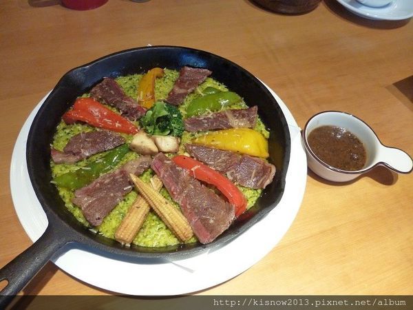 好時63-黑胡椒沙朗牛排羅勒好飯.JPG 好時63-黑胡椒沙朗牛排羅勒好飯.JPG