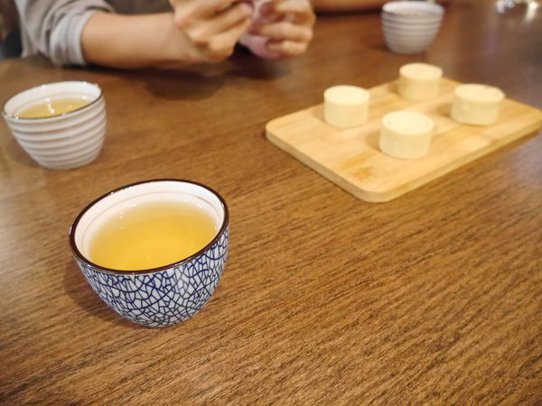 台北特色私廚。食憶。有溫度也有深度，道道令人驚豔的功夫菜。適合外國旅客、年輕朋友、家族溫馨聚餐。