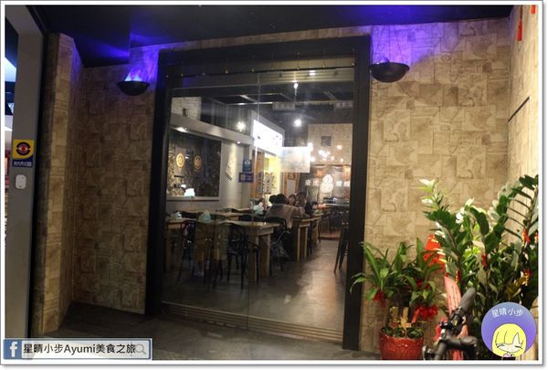 海神弄局beer&Seafood：[食記]►台南中西區◄情人節快來海神弄局跟另一半真情告白另加碼2/15-16兩日百威及金賓無限暢飲$299元